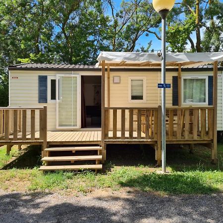 Mobil Home Camping Des 7 Fonts Agde Exterior photo