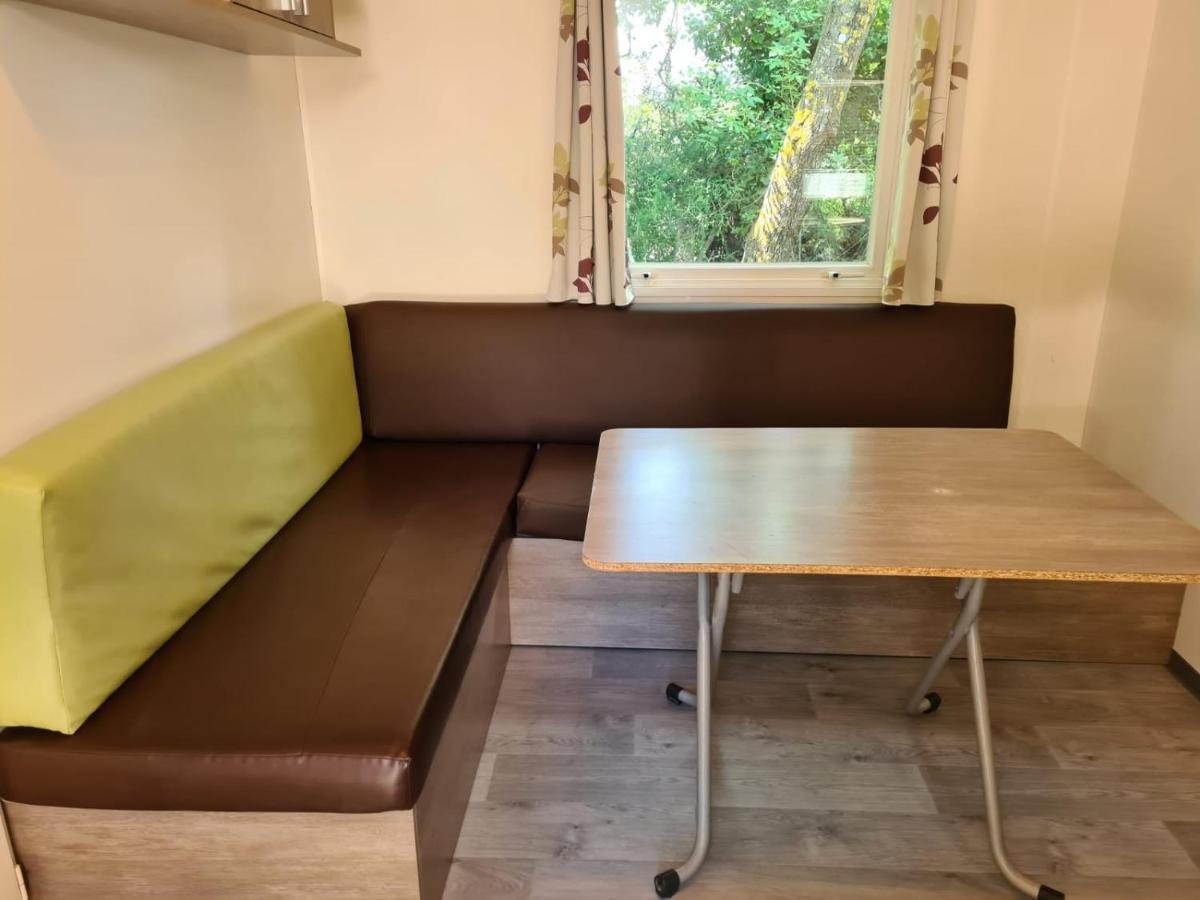 Mobil Home Camping Des 7 Fonts Agde Exterior photo